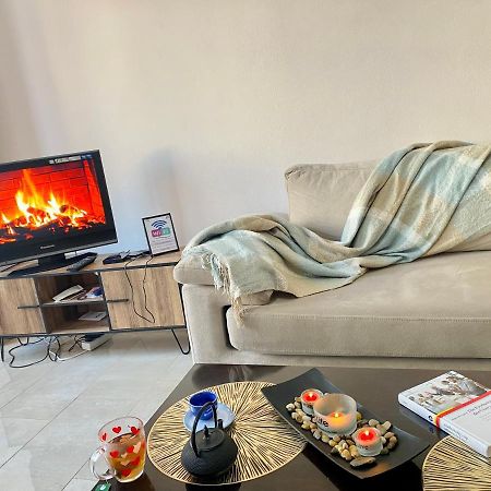 Ultra Apartments 'New Baazar 2' Тирана Екстериор снимка
