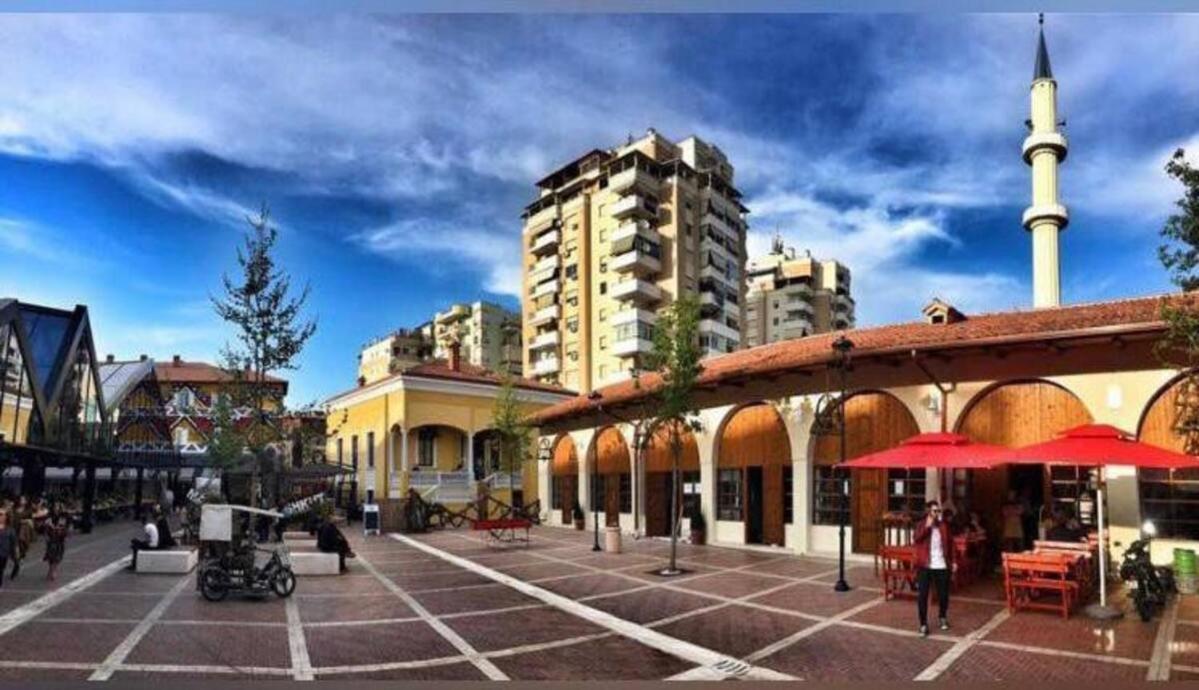 Ultra Apartments 'New Baazar 2' Тирана Екстериор снимка