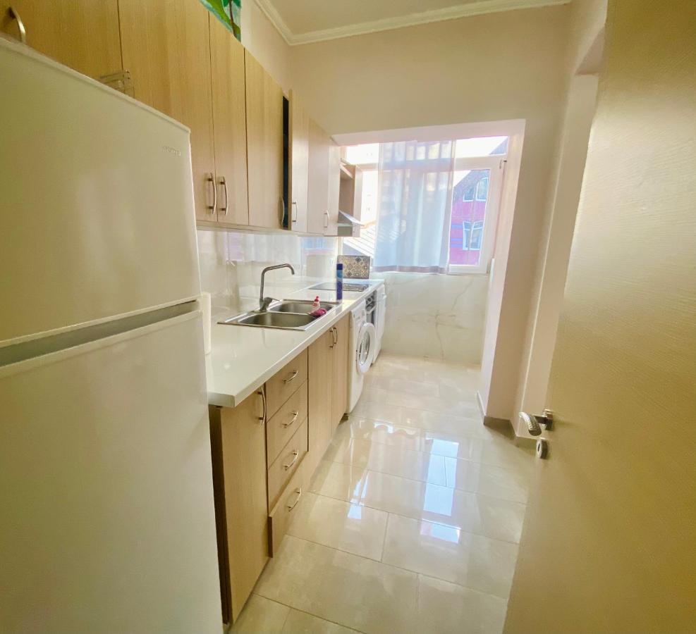 Ultra Apartments 'New Baazar 2' Тирана Екстериор снимка