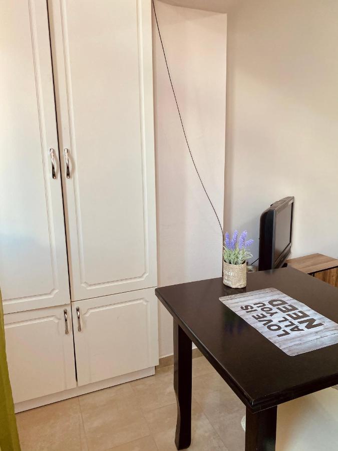 Ultra Apartments 'New Baazar 2' Тирана Екстериор снимка