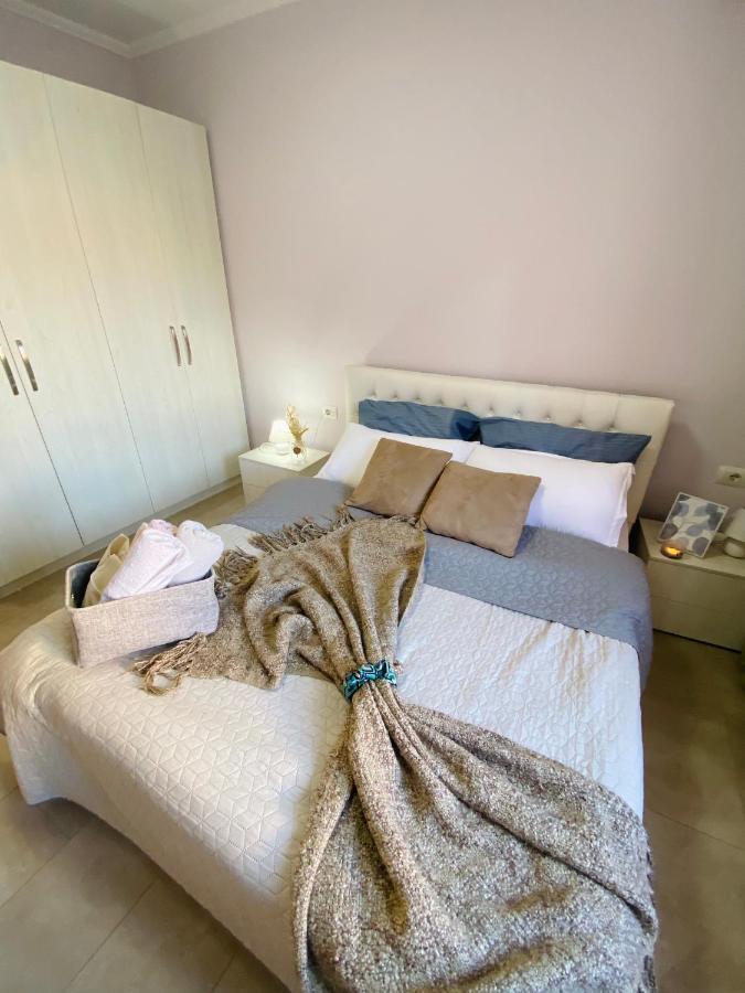 Ultra Apartments 'New Baazar 2' Тирана Екстериор снимка