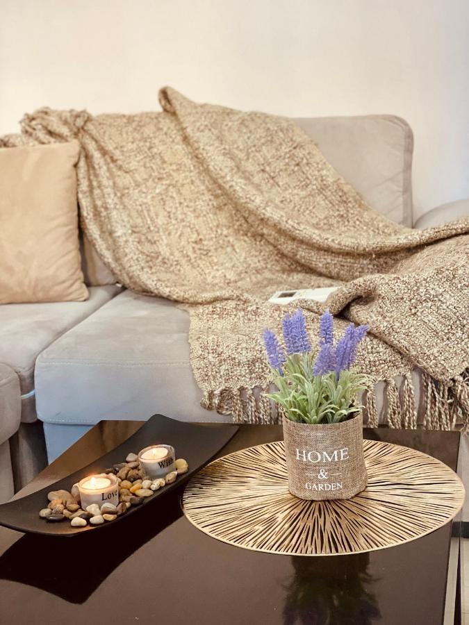 Ultra Apartments 'New Baazar 2' Тирана Екстериор снимка
